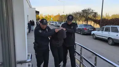 Adana’da Kadın Sürücüyle Otobüs Şoförü Birbirine Girdi! Gözaltı Geldi